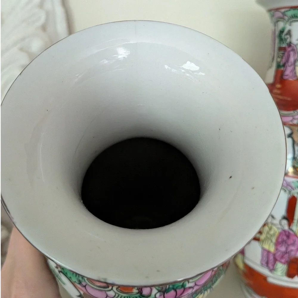 Vintage Chinese Rose Medallion Porcelain Vases Pair Hand Painted Gold Gilt 10in